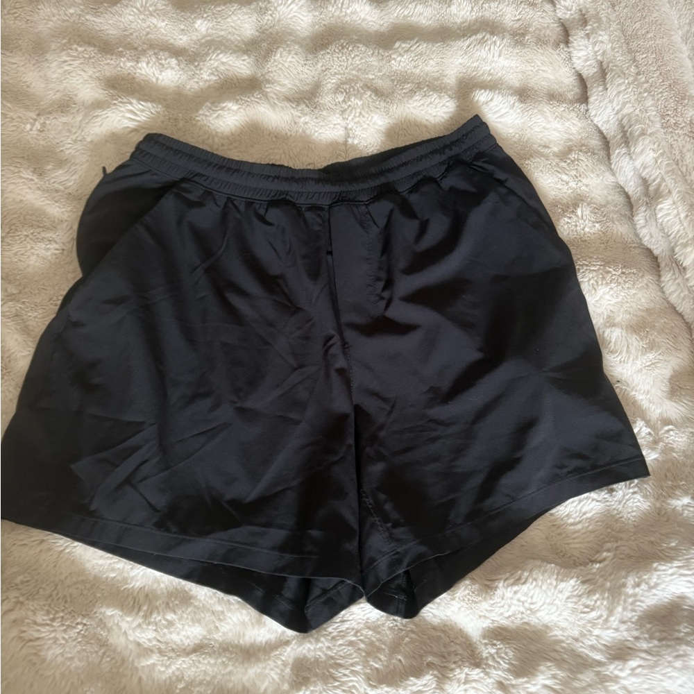 Lululemon men’s Black Athletic Shorts